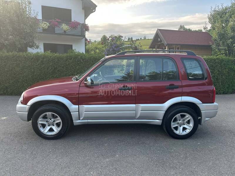 Suzuki Grand Vitara 2.0 b