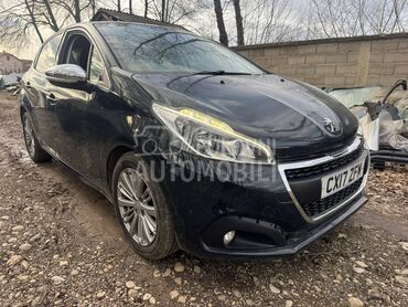 Peugeot 208 2017. god. -  kompletan auto u delovima