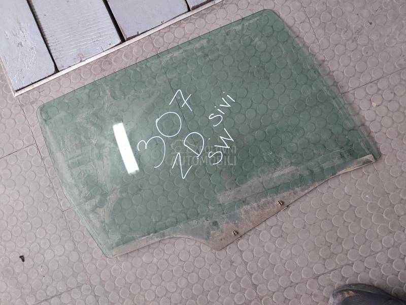 Staklo zadnje desno sw