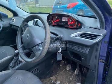 Komande, prekidači i tasteri za Peugeot 208
