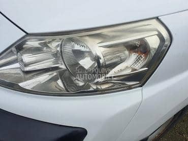 far levi za Citroen Jumpy od 2007. do 2012. god.