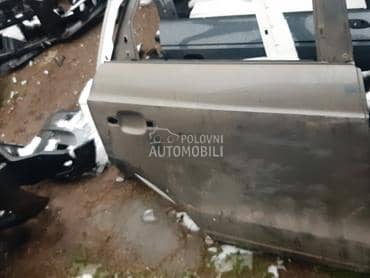 zadnja vrata za Audi Q3