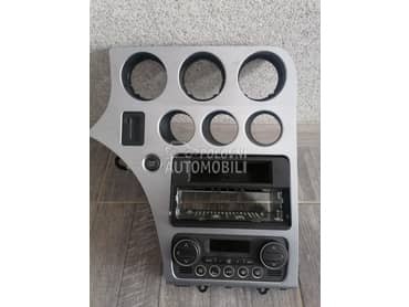 Blenda za radio za Alfa Romeo 159, Brera