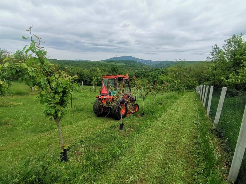 Kubota b 9200
