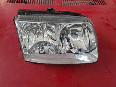Desni far za Volkswagen Polo od 1999. do 2002. god.