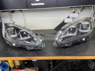 levi i desni far za Ford Kuga od 2019. do 2024. god.