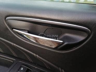 Unutrasnja brava za Lancia Delta od 2008. do 2014. god.