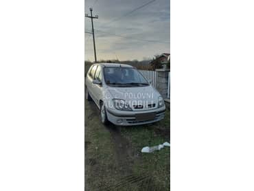 Renault Scenic 2002. god. -  kompletan auto u delovima