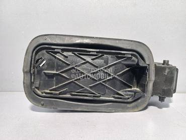 POKLOPAC REZERVOARA za Audi A4
