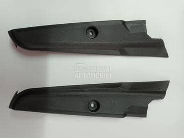 PLASTIKA ISPOD ŠOFERŠAJBNE za Fiat Grande Punto