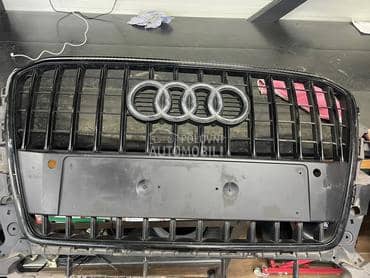 maska branika za Audi Q5 od 2008. do 2012. god.