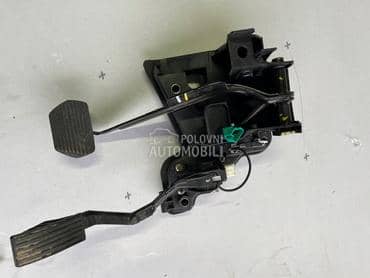 Peugeot 407 -  kompletan auto u delovima