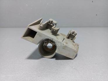 NOSAC ZADNJEG BRANIKA za Toyota Auris