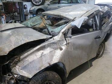 Toyota Land Cruiser 2.8 D 2016. god. -  kompletan auto u delovima