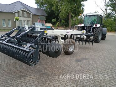 Adut TEŠKA TANJIRAČA T32