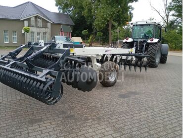 Adut TEŠKA TANJIRAČA T32