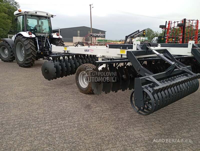 Adut TEŠKA TANJIRAČA T32