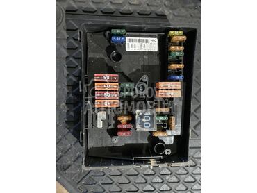 Kutija osiguraca za Volkswagen Golf 5