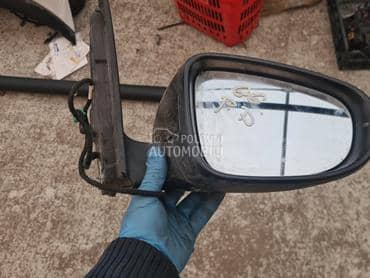 Desni retrovizor za Volkswagen Golf 6