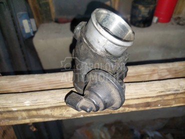 klapna gasa za Audi A4