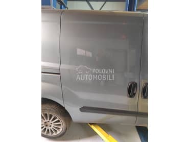 Zadnja desna vrata siva za Fiat Doblo od 2011. do 2018. god.