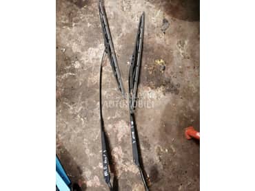 nosac brisaca levi za Volkswagen Golf 4 od 1998. do 2004. god.