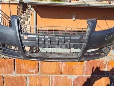 Prednji branik sa prskalicama za Audi A4