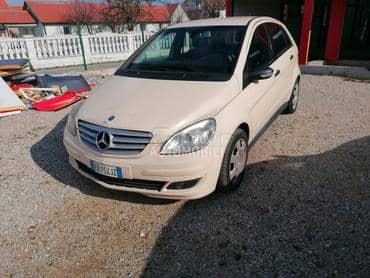 Delovi i oprema B klasa za Mercedes Benz B Klasa od 2005. do 2010. god.