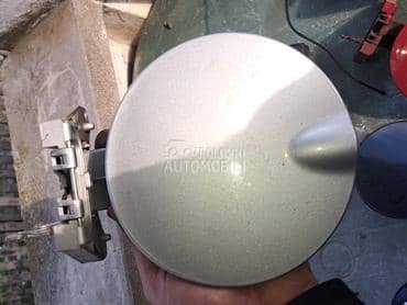 poklopac rezervoara sivi za Citroen C3
