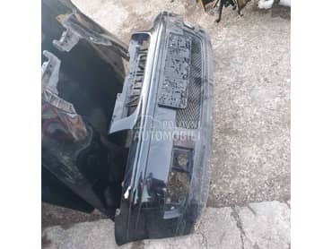 Prednji branik za Volkswagen Polo od 1999. do 2001. god.