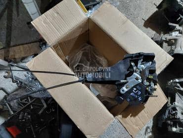 brava vrata zadnja desna za Toyota RAV 4 od 2001. do 2005. god.