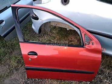 desna vrata narandzasta za Peugeot 206