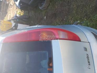 desna lampa za Fiat Punto