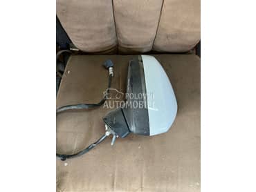 Delovi desnog retrovizora za Audi A3 od 2012. do 2019. god.