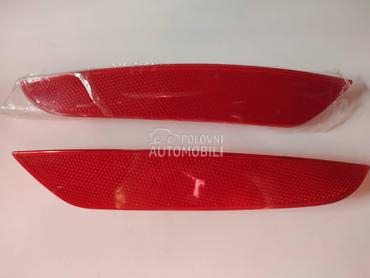 Katadiopteri u zadnjem braniku za Volkswagen Golf 6 od 2008. do 2013. god.