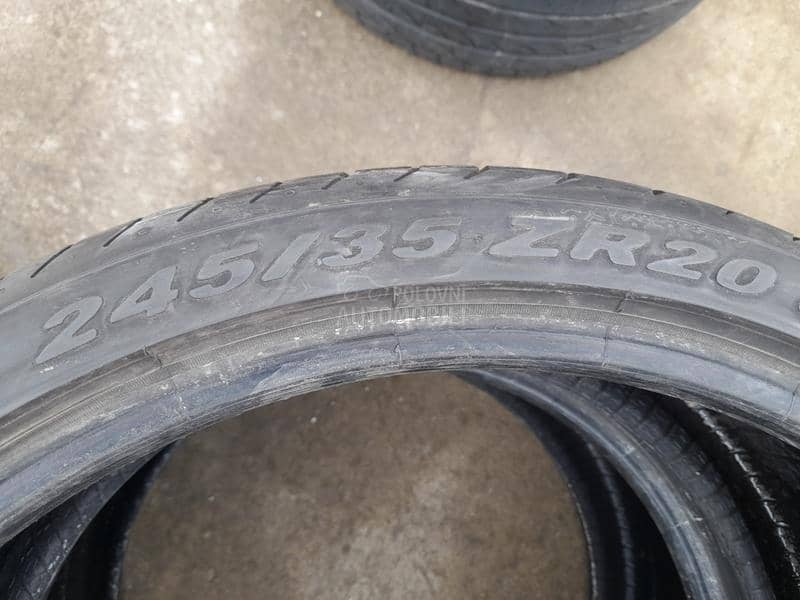 Pirelli 245/35 R20 Letnja