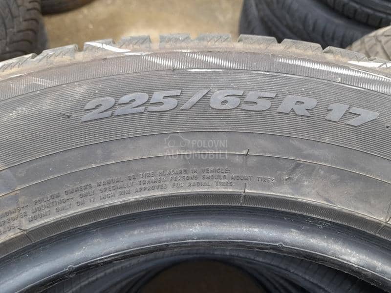 Toyo 225/65 R17 Zimska