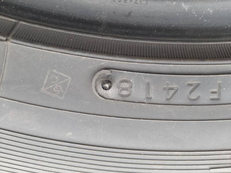 Toyo 225/65 R17 Zimska