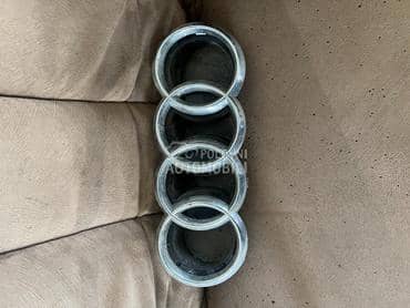 Poklopac iza znaka u masci za Audi A6 od 2018. do 2022. god.