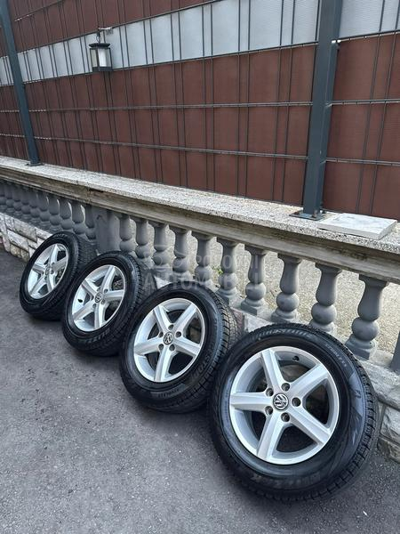 Bridgestone 195/65 R15 Zimska