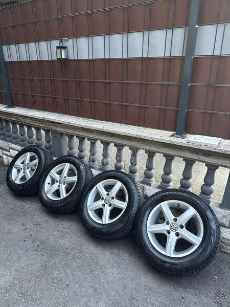 Bridgestone 195/65 R15 Zimska