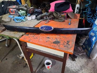 lajsna 5 tih vrata za Ford Focus od 2007. do 2010. god.