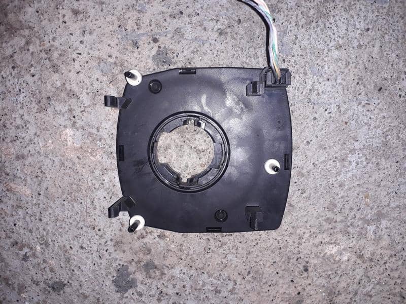 Spulna senzor ugla volana