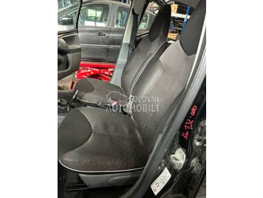 Enterijer-sedista za Citroen C1 od 2005. do 2013. god.