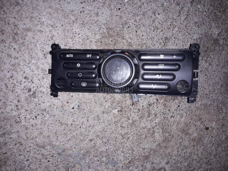 Panel konzola digitalne klime