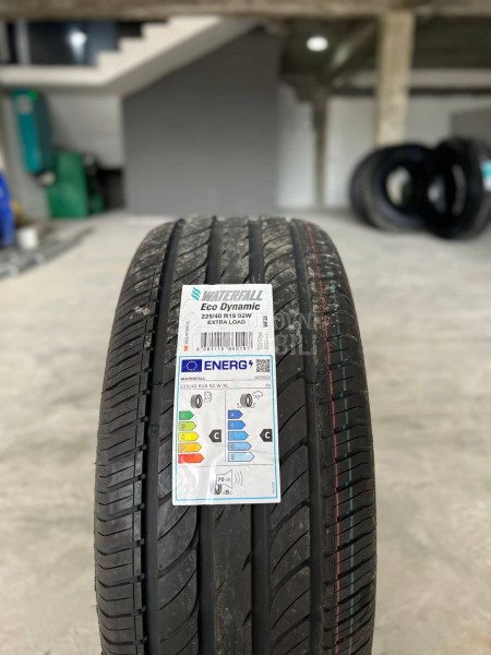 Waterfall 225/40 R18 Letnja