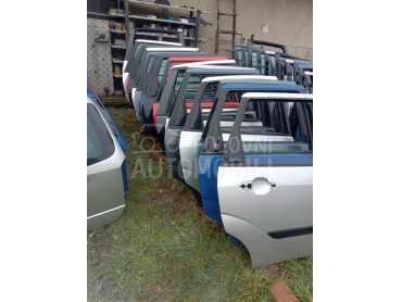 Zadnja desna vrata za Ford Focus od 1998. do 2010. god.