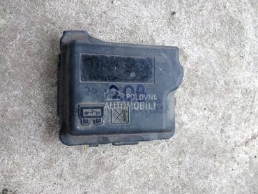 Poklopac osigurača za Peugeot 208