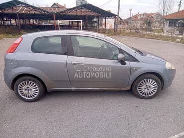 Fiat Grande Punto -  kompletan auto u delovima