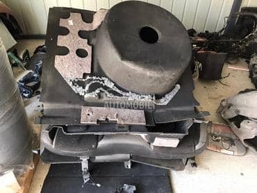 komplet enterijer za Renault Megane od 2017. do 2023. god.